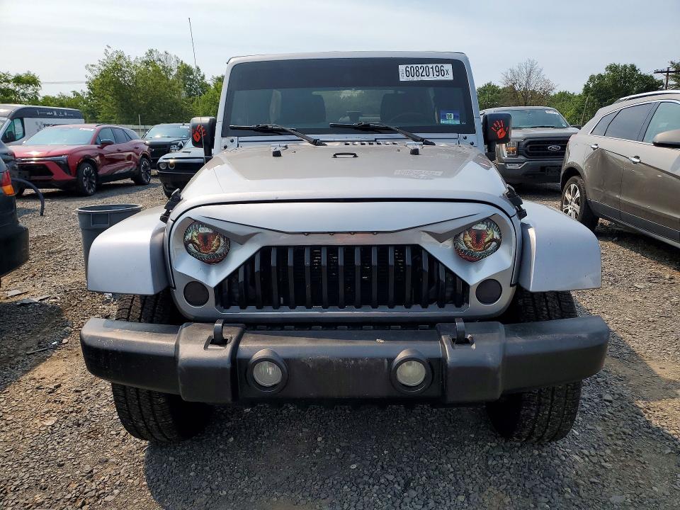 60820196 :رقم المزاد ، 1C4HJWEGXDL600196 vin ، 2013 Jeep Wrangler Unlimited مزاد بيع