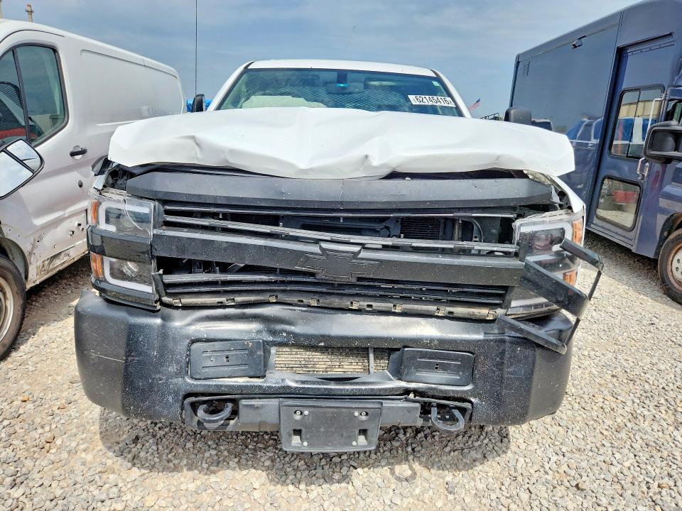 62145416 :رقم المزاد ، 1GB5CYC84FZ131681 vin ، 2015 Chevrolet Silverado مزاد بيع