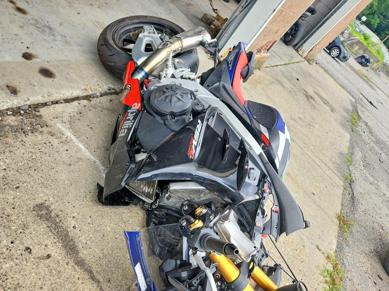 Продажа на аукционе авто 2021 Aprilia Rsv4, vin: ZD4KYUB0XMS000088, номер лота: 63394686