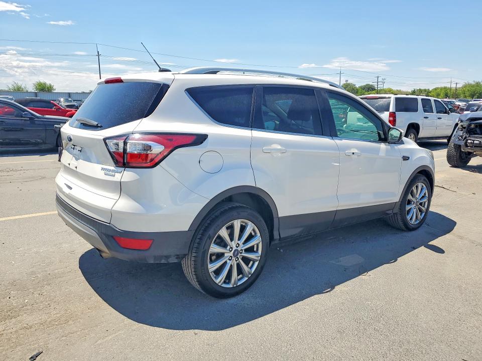 2017 Ford Escape მანქანა იყიდება აუქციონზე, vin: 1FMCU0JD6HUC14042, აუქციონის ნომერი: 59993136