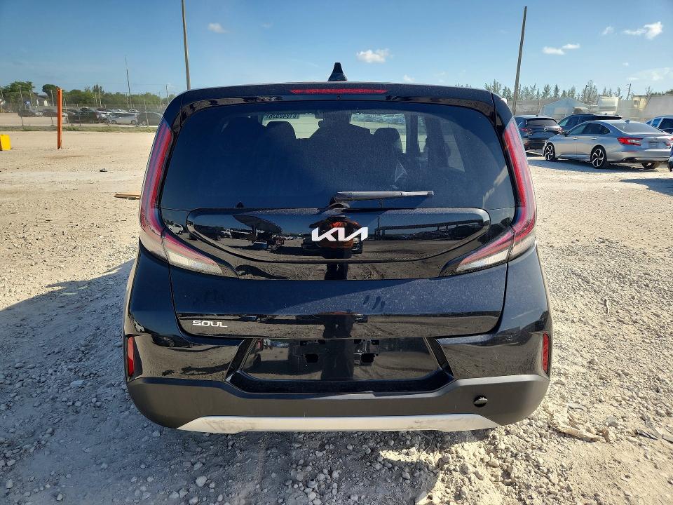 2025 Kia Soul მანქანა იყიდება აუქციონზე, vin: KNDJ23AU2S7949142, აუქციონის ნომერი: 61948536