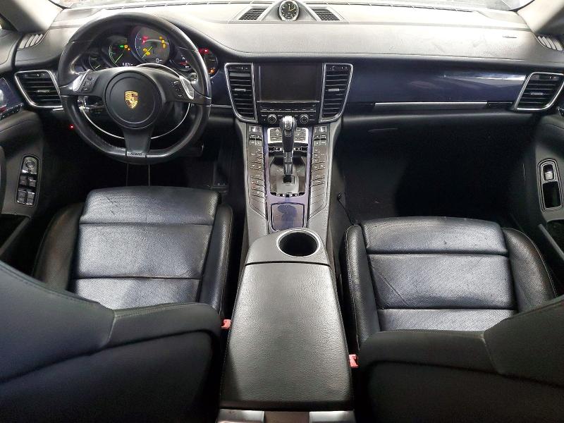 60195216 :رقم المزاد ، WP0AD2A77GL040584 vin ، 2016 Porsche Panamera مزاد بيع