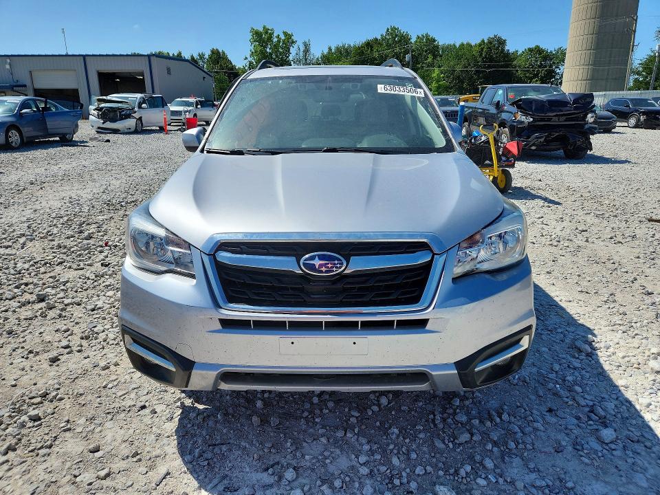 63033506 :رقم المزاد ، JF2SJAGC3JH408721 vin ، 2018 Subaru Forester مزاد بيع