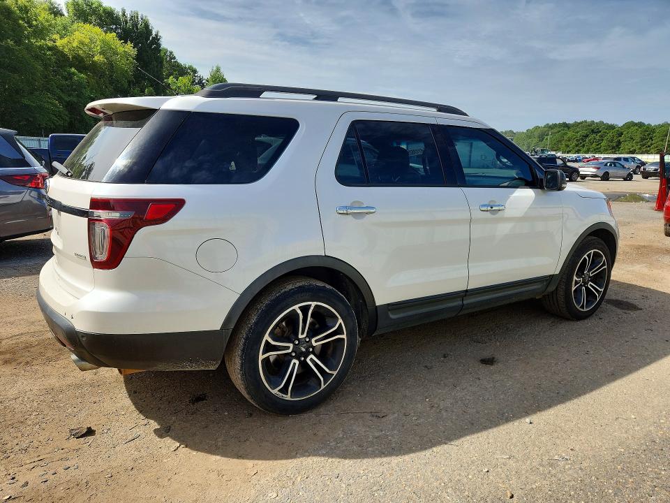 61135296 :رقم المزاد ، 1FM5K8GT5DGC29457 vin ، 2013 Ford Explorer مزاد بيع