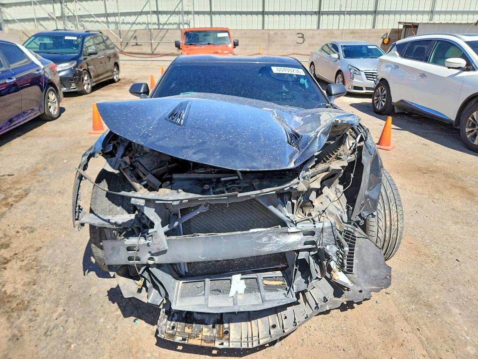 60490236 :رقم المزاد ، 1G1FH1R77H0161930 vin ، 2017 Chevrolet Camaro مزاد بيع
