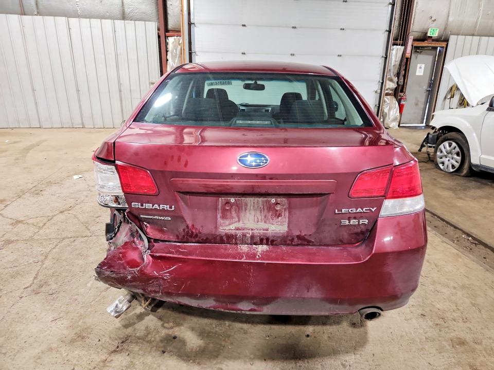 61431426 :رقم المزاد ، 4S3BMDA67B2243044 vin ، 2011 Subaru Legacy مزاد بيع