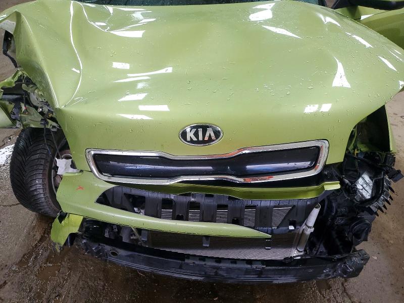 62240706 :رقم المزاد ، KNDJP3A53F7816180 vin ، 2015 Kia Soul مزاد بيع