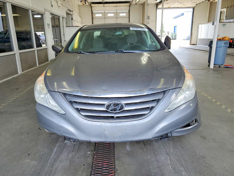 2014 Hyundai Sonata მანქანა იყიდება აუქციონზე, vin: 5NPEB4AC3EH928640, აუქციონის ნომერი: 85991555