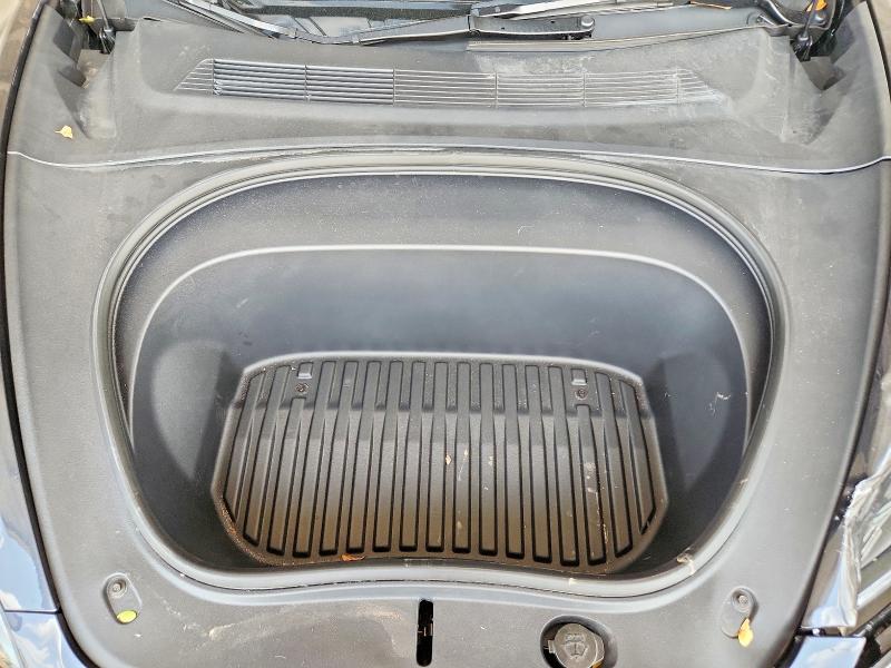 61798256 :رقم المزاد ، 5YJ3E1EA9SF026137 vin ، 2025 Tesla Model 3 مزاد بيع