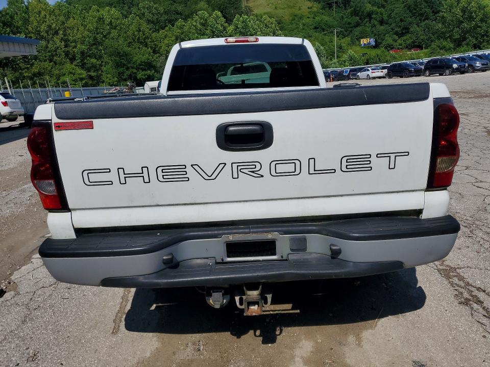 60489406 :رقم المزاد ، 1GCEC19T55E278158 vin ، 2005 Chevrolet Silverado مزاد بيع