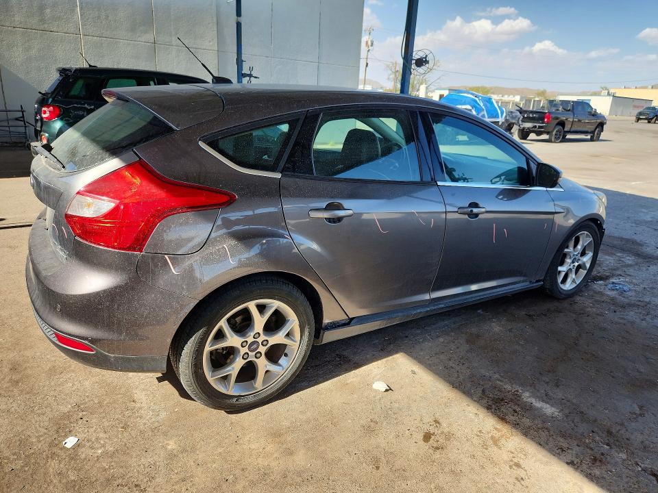 2014 Ford Focus მანქანა იყიდება აუქციონზე, vin: 1FADP3N20EL156043, აუქციონის ნომერი: 63158936