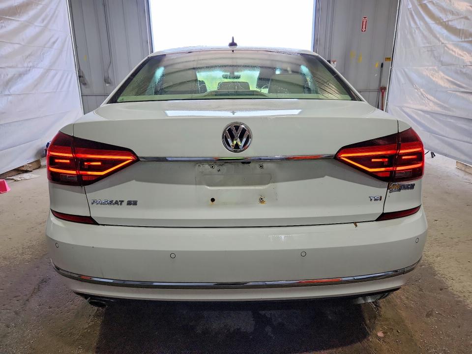 Продажа на аукционе авто 2017 Volkswagen Passat, vin: 1VWGT7A35HC009372, номер лота: 59868226