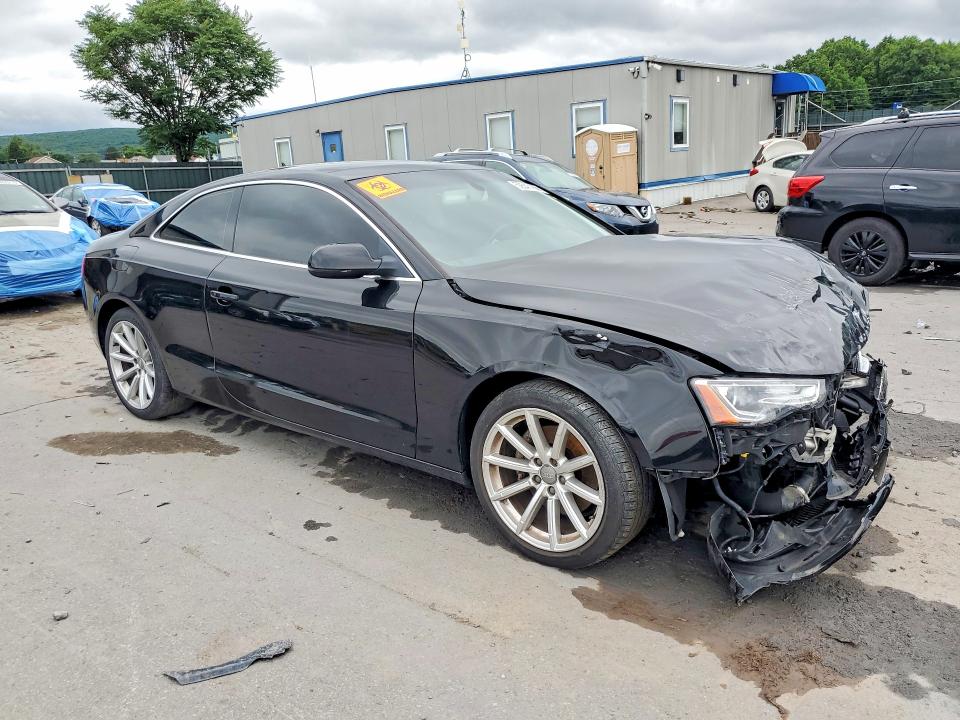 59343166 :رقم المزاد ، WAUCFAFRXFA046541 vin ، 2015 Audi A5 مزاد بيع