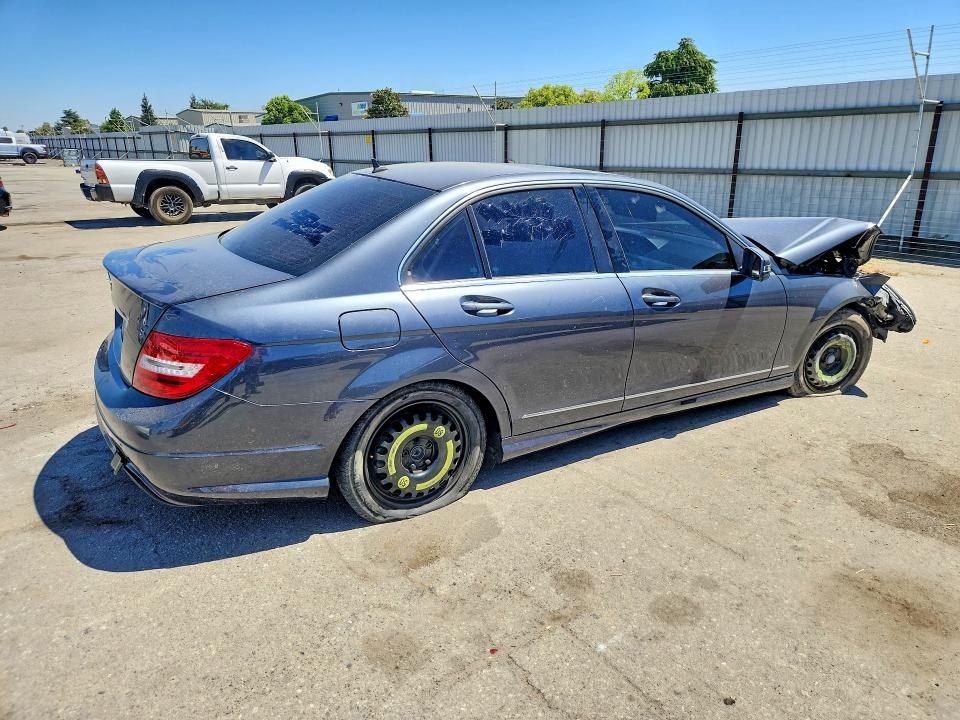 Продаж на аукціоні авто 2014 Mercedes-benz C, vin: WDDGF4HB6EA966516, номер лоту: 62722136