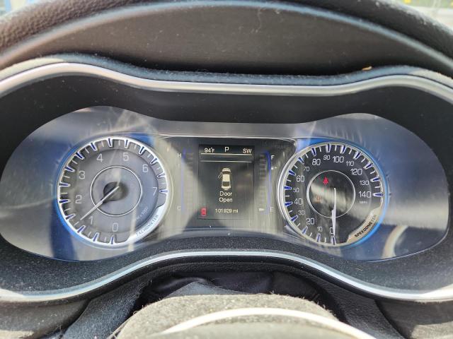 2015 Chrysler 200 მანქანა იყიდება აუქციონზე, vin: 1C3CCCABXFN527694, აუქციონის ნომერი: 60411806