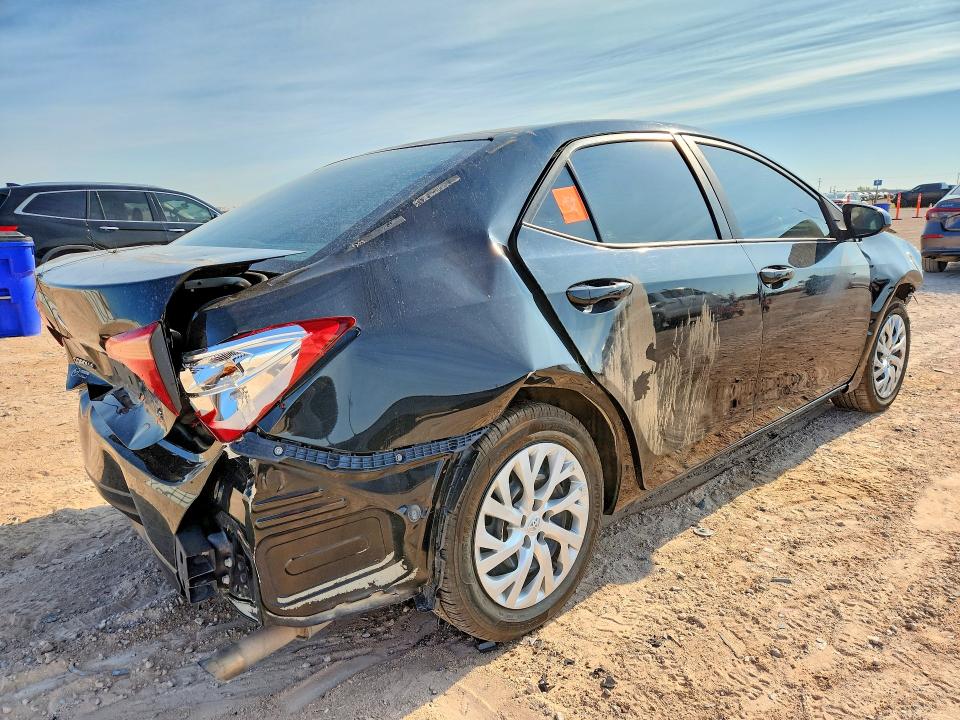 60080396 :رقم المزاد ، 5YFBURHE1JP808558 vin ، 2018 Toyota Corolla Se Manual مزاد بيع