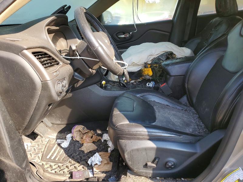 63126896 :رقم المزاد ، 1C4PJMLB7KD308584 vin ، 2019 Jeep Cherokee مزاد بيع