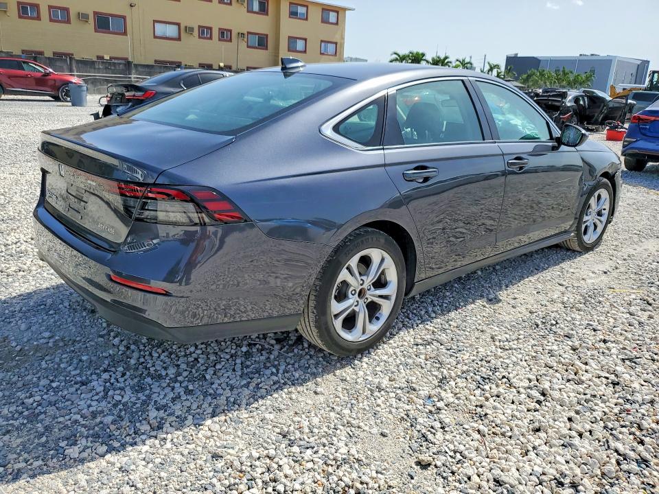 61169646 :رقم المزاد ، 1HGCY1F26SA063588 vin ، 2025 Honda Accord مزاد بيع