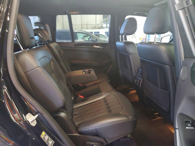61400076 :رقم المزاد ، 4JGDF6EE8HA837393 vin ، 2017 Mercedes-benz Gls مزاد بيع