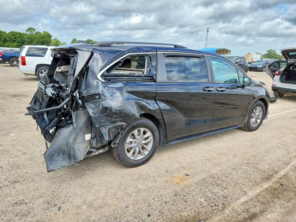 2022 Toyota Sienna მანქანა იყიდება აუქციონზე, vin: 5TDJRKEC9NS100837, აუქციონის ნომერი: 61365226