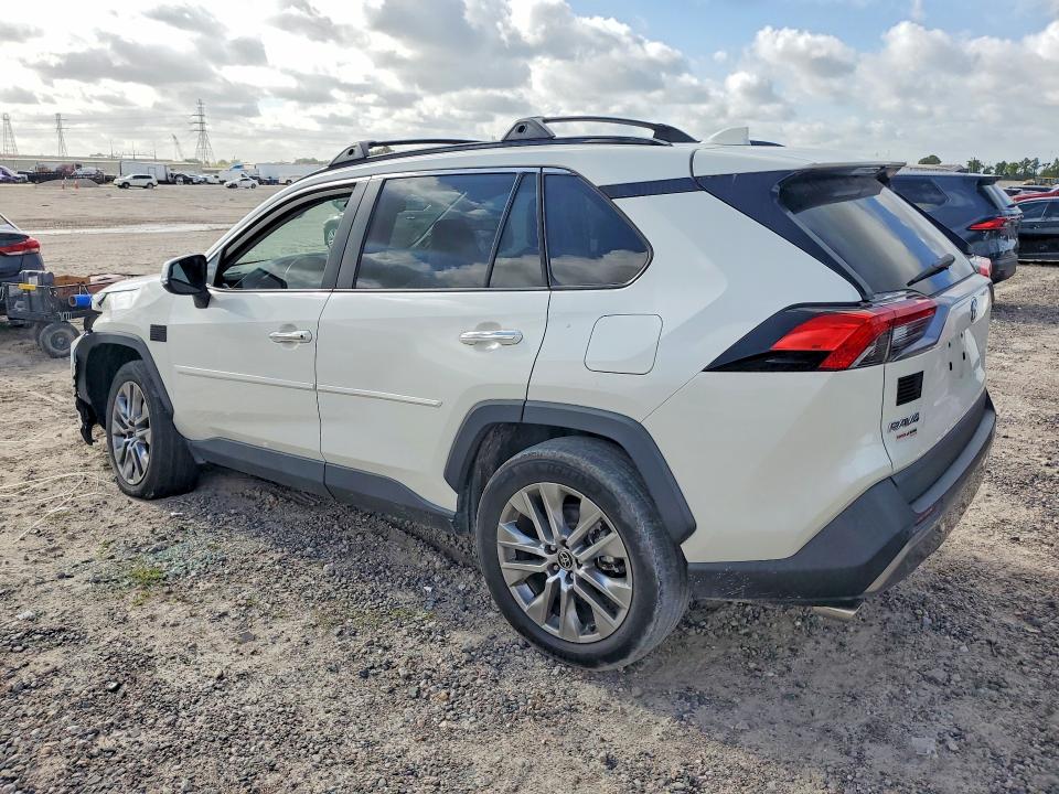 Продажа на аукционе авто 2022 Toyota Rav4, vin: 2T3Y1RFV3NW197742, номер лота: 62601256