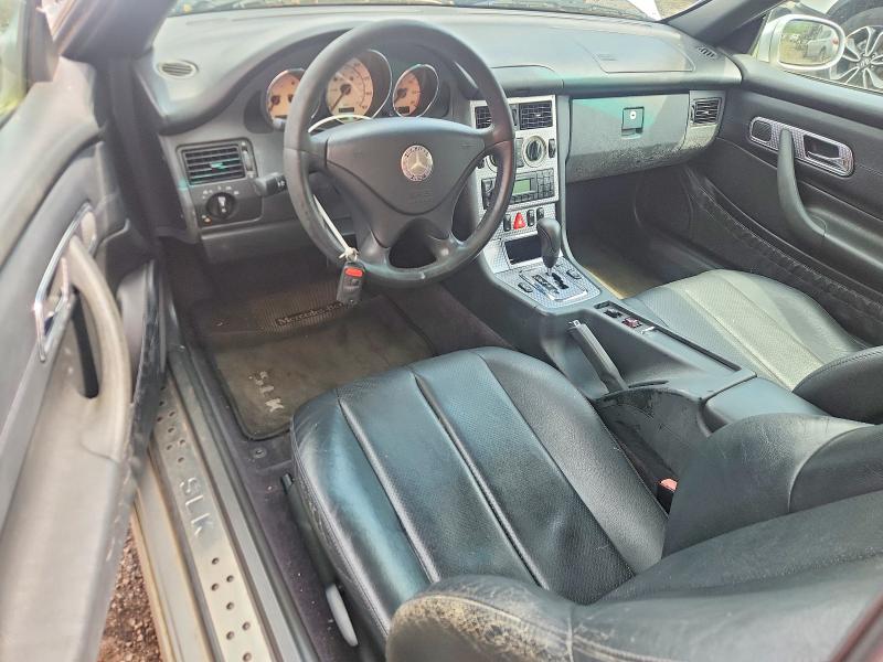 62073666 :رقم المزاد ، WDBKK49F21F176627 vin ، 2001 Mercedes-benz Slk مزاد بيع