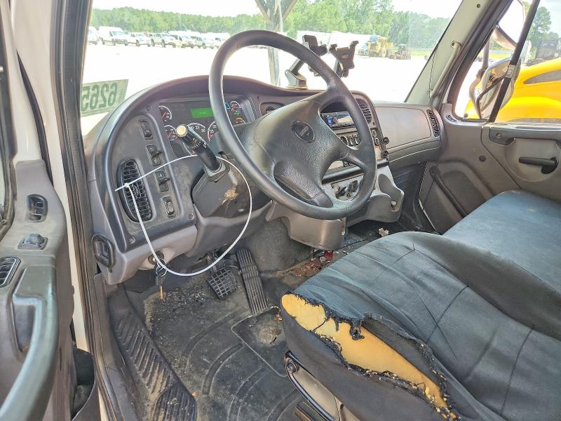 Продаж на аукціоні авто 2016 Freightliner M2, vin: 1FVACXDT8GHHE2749, номер лоту: 73765756