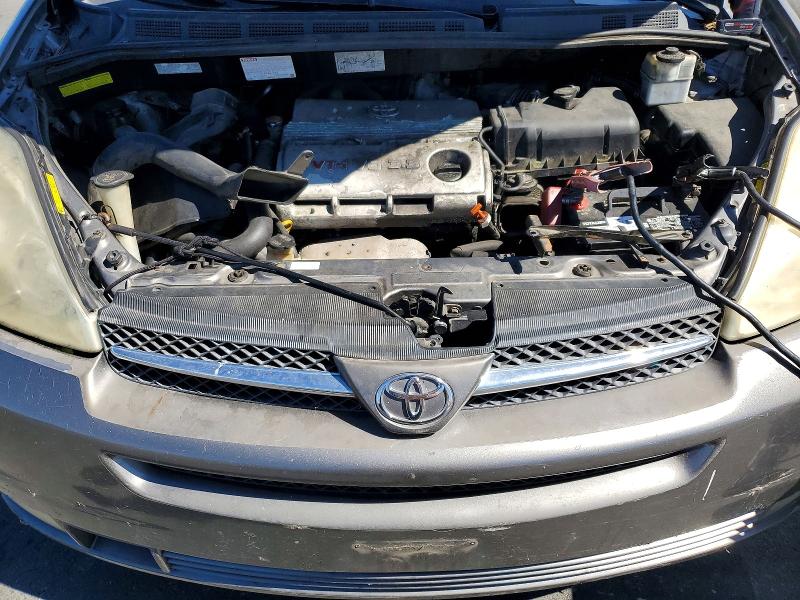 2005 Toyota Sienna მანქანა იყიდება აუქციონზე, vin: 5TDBA22C95S048867, აუქციონის ნომერი: 63411196