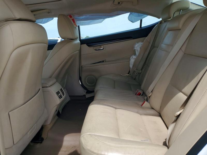 60716206 :رقم المزاد ، JTHBK1GG6E2088042 vin ، 2014 Lexus Es مزاد بيع