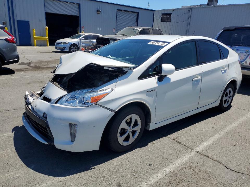 60720176 :رقم المزاد ، JTDKN3DU4F0473644 vin ، 2015 Toyota Prius مزاد بيع