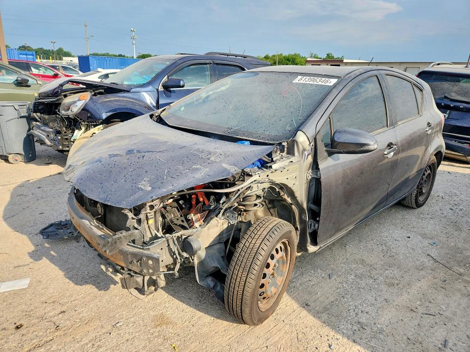 Auction sale of the 2013 Toyota Prius C, vin: JTDKDTB3XD1548691, lot number: 61396346