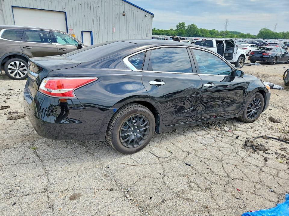 60460416 :رقم المزاد ، 1N4AL3APXFC431001 vin ، 2015 Nissan Altima مزاد بيع