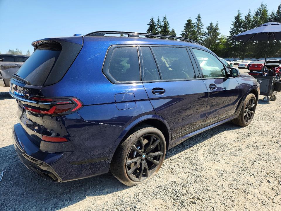 60071606 :رقم المزاد ، 5UX33EM07P9R70556 vin ، 2023 Bmw X7 مزاد بيع