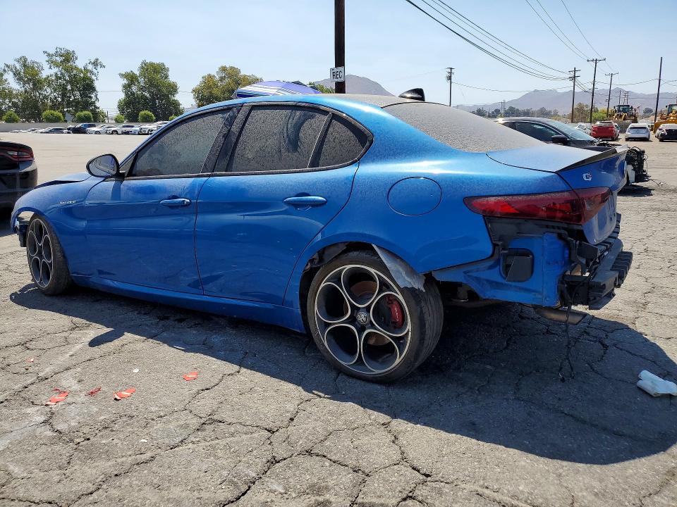 59393126 :رقم المزاد ، ZARFAMBN2N7660181 vin ، 2022 Alfa Romeo Giulia مزاد بيع