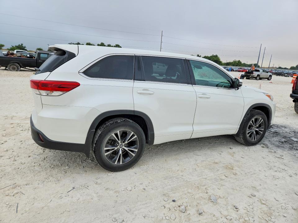 58378246 :رقم المزاد ، 5TDZZRFH6JS266720 vin ، 2018 Toyota Highlander مزاد بيع