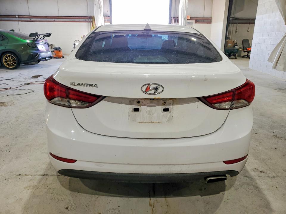 2015 Hyundai Elantra მანქანა იყიდება აუქციონზე, vin: KMHDH4AH9FU233233, აუქციონის ნომერი: 59674876