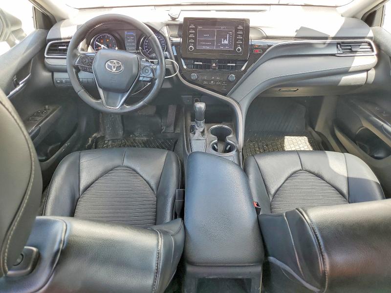 62418696 :رقم المزاد ، 4T1G11AK8MU574759 vin ، 2021 Toyota Camry مزاد بيع