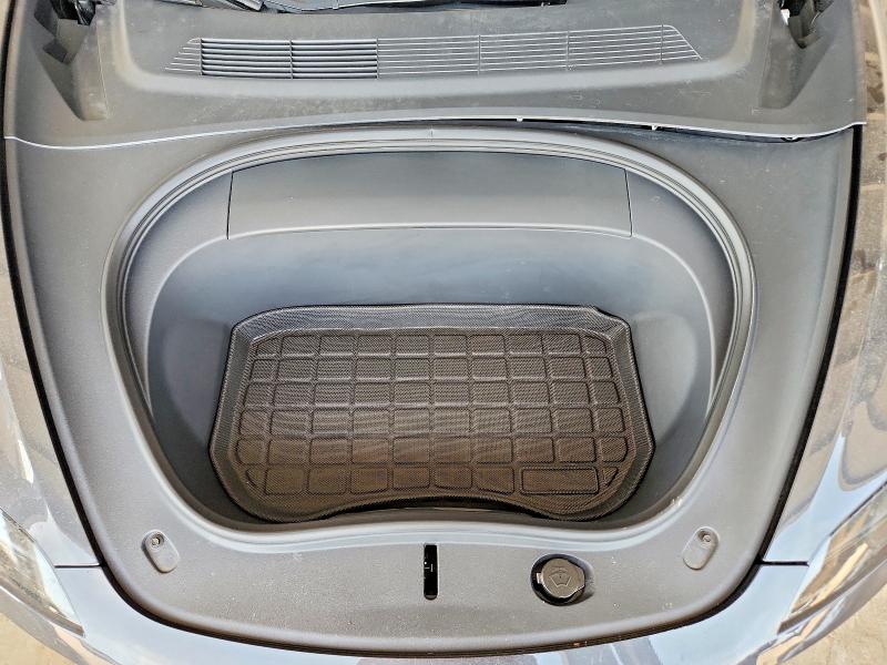 Продаж на аукціоні авто 2024 Tesla Model 3, vin: 5YJ3E1EA9RF740618, номер лоту: 61146796