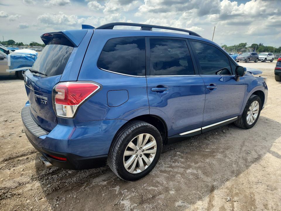 2017 Subaru Forester მანქანა იყიდება აუქციონზე, vin: JF2SJGTC9HH404577, აუქციონის ნომერი: 61357506