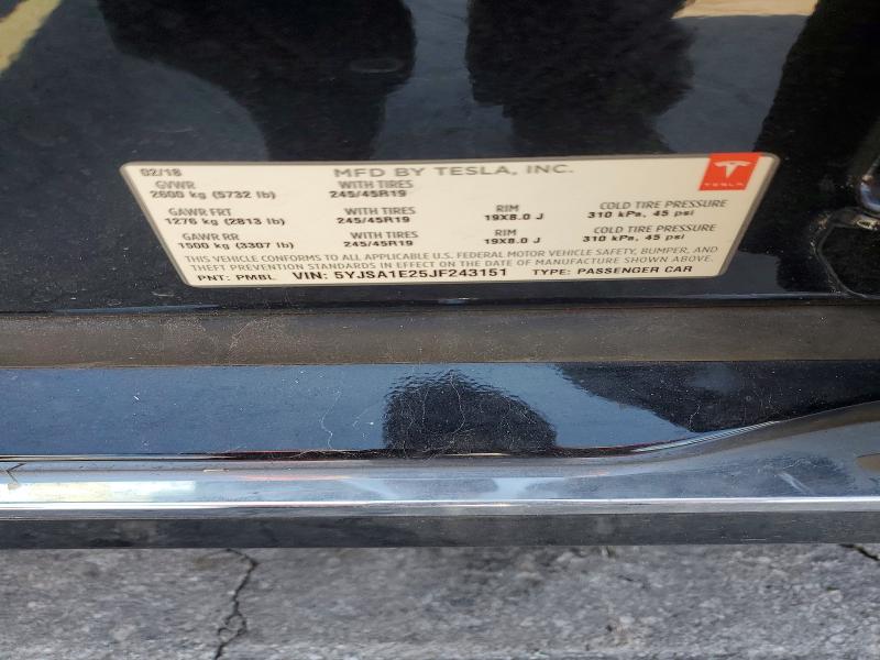 63132406 :رقم المزاد ، 5YJSA1E25JF243151 vin ، 2018 Tesla Model S مزاد بيع