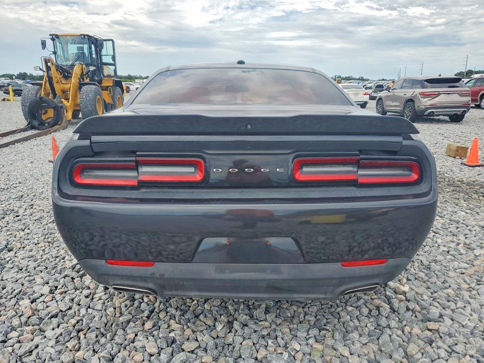 62785886 :رقم المزاد ، 2C3CDZAG0JH302844 vin ، 2018 Dodge Challenger مزاد بيع