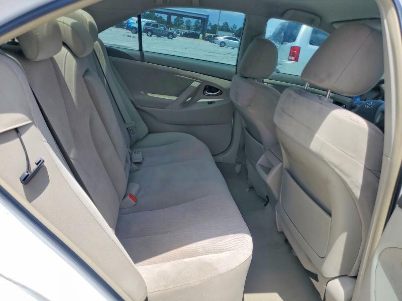 62631946 :رقم المزاد ، 4T1BF3EK4BU757588 vin ، 2011 Toyota Camry مزاد بيع