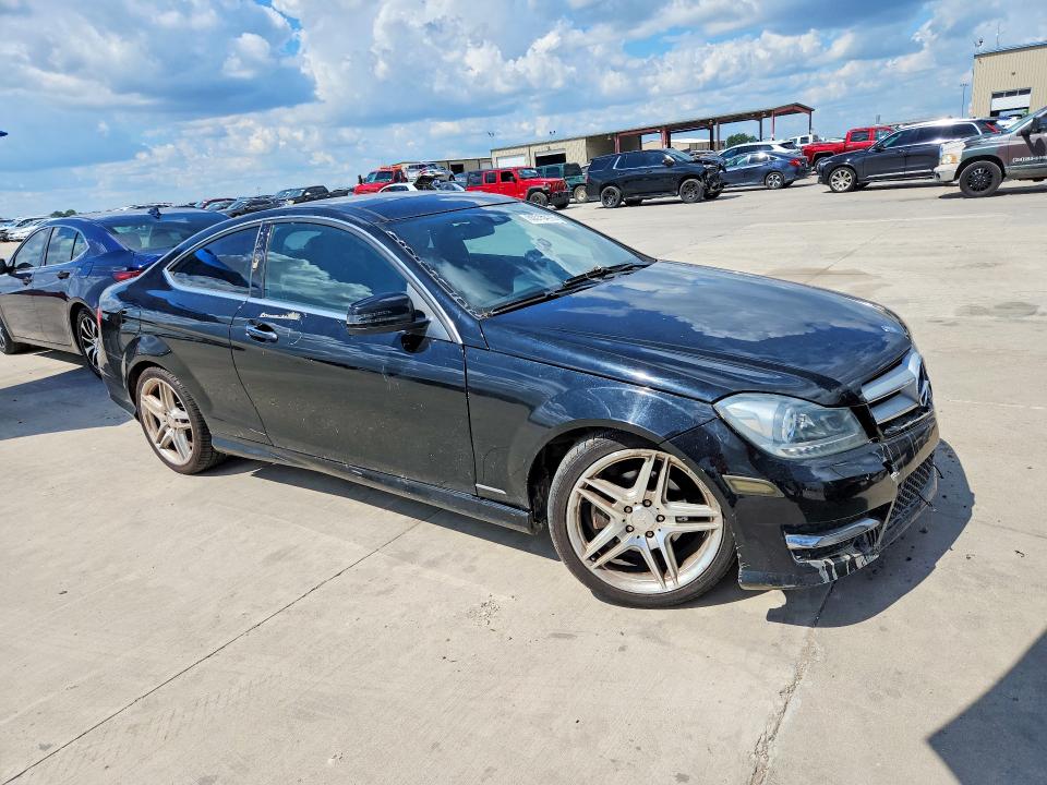 Продаж на аукціоні авто 2012 Mercedes-benz C, vin: WDDGJ4HBXCF749713, номер лоту: 60515476