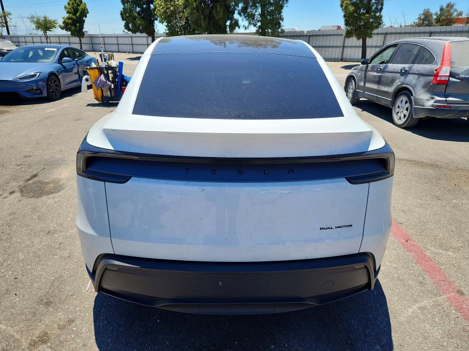 59186076 :رقم المزاد ، 7SAYGDEE6TF577781 vin ، 2026 Tesla Model Y مزاد بيع
