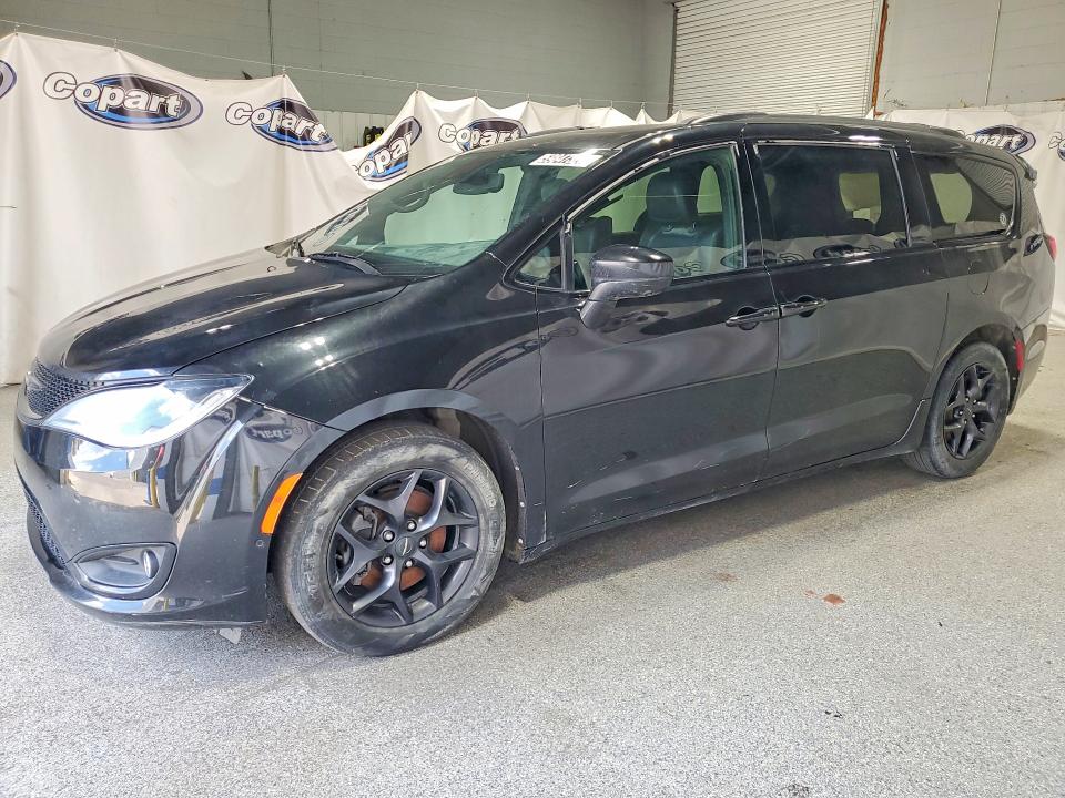 59847326 :رقم المزاد ، 2C4RC1EG1LR100046 vin ، 2020 Chrysler Pacifica مزاد بيع