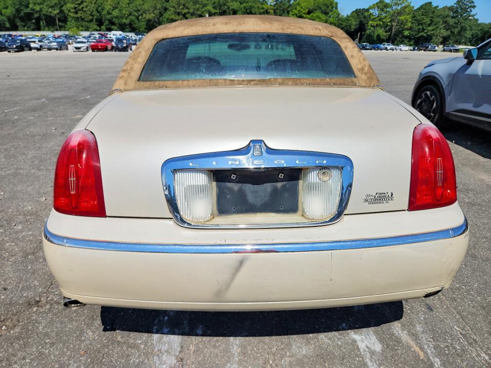 Aukcja sprzedaży 2000 Lincoln Town Car, vin: 1LNHM83W7YY765303, numer aukcji: 60305716