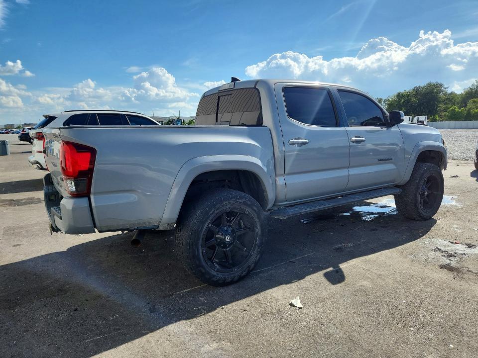 Продажа на аукционе авто 2018 Toyota Tacoma, vin: 3TMAZ5CN1JM058003, номер лота: 62400386