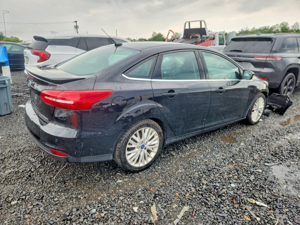 Продажа на аукционе авто 2018 Ford Focus, vin: 1FADP3J21JL214015, номер лота: 60416306
