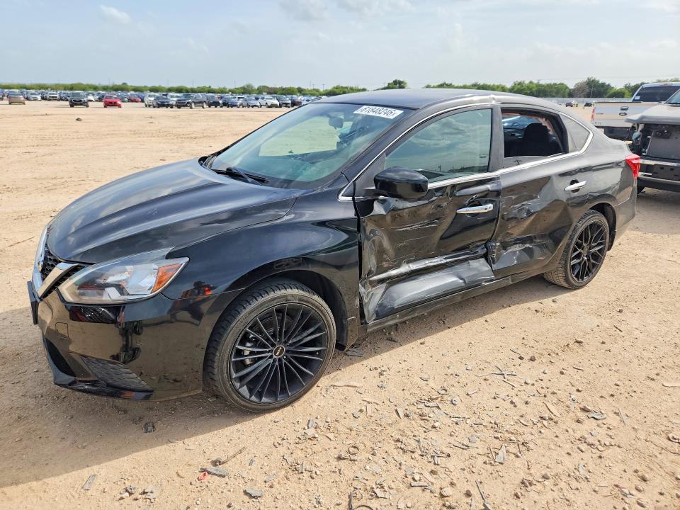 61848246 :رقم المزاد ، 3N1AB7AP5JY239329 vin ، 2018 Nissan Sentra مزاد بيع