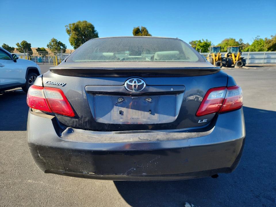 61722146 :رقم المزاد ، 4T1BE46K57U191696 vin ، 2007 Toyota Camry مزاد بيع